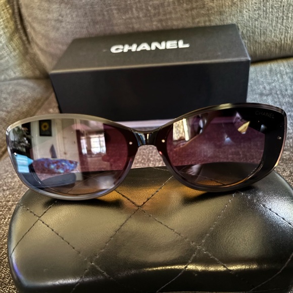 Fashion Elegant Black Sunglasses - Picture 1 of 2